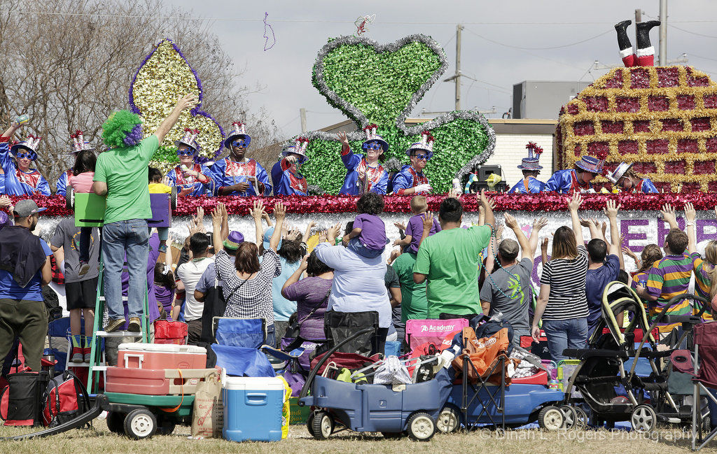 Elks of Jefferson, Jefferson Trucks wrap up Mardi Gras Day in Metairie